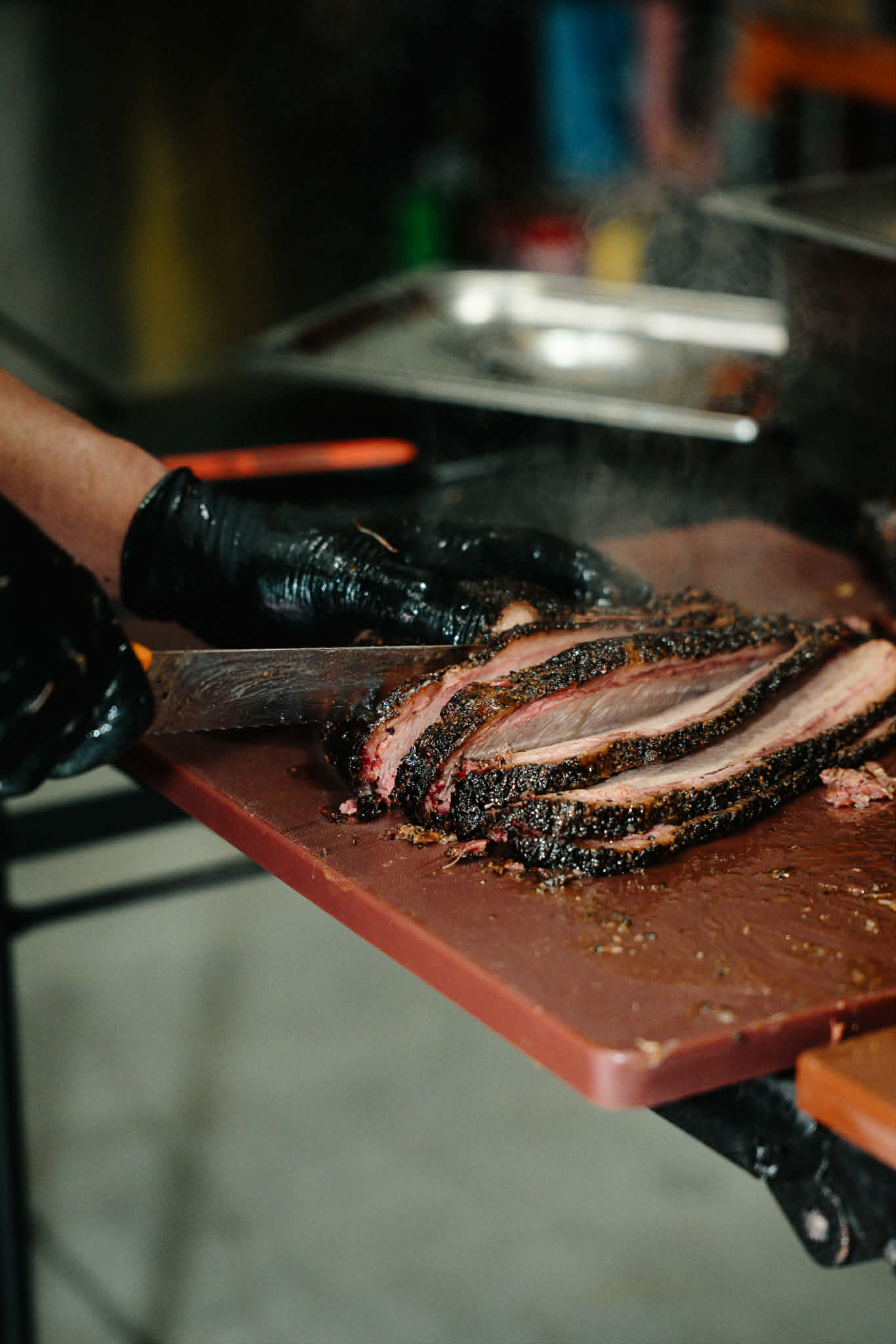 Slicing brisket